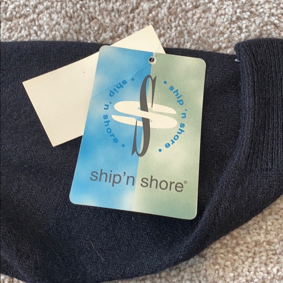 Super soft Black Turtleneck - Picture 3 of 5